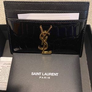 Saint Laurent
YSL Croc-Embossed Leather Card Case
Color: Black